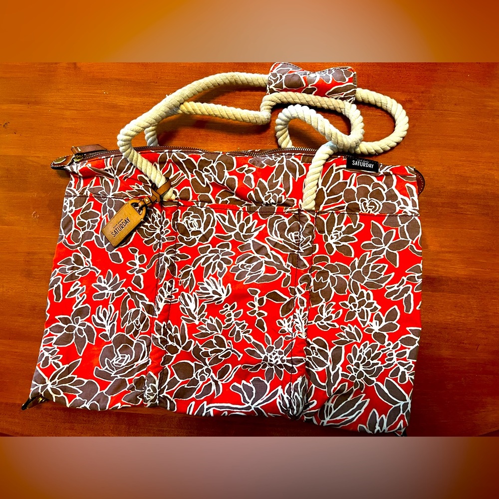 Kate Spade Saturday Tote Bag Rope Handles Zipper Closure Beach Tote